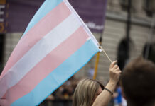 Los psicoanalistas se unen… contra las personas trans